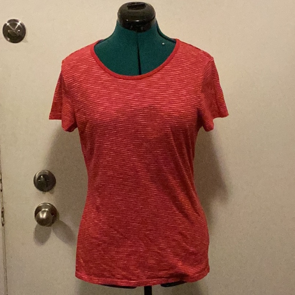 Womens Short sleeve t-shirt red & white striped. Pit 2 pit 18”, 24 “ length.